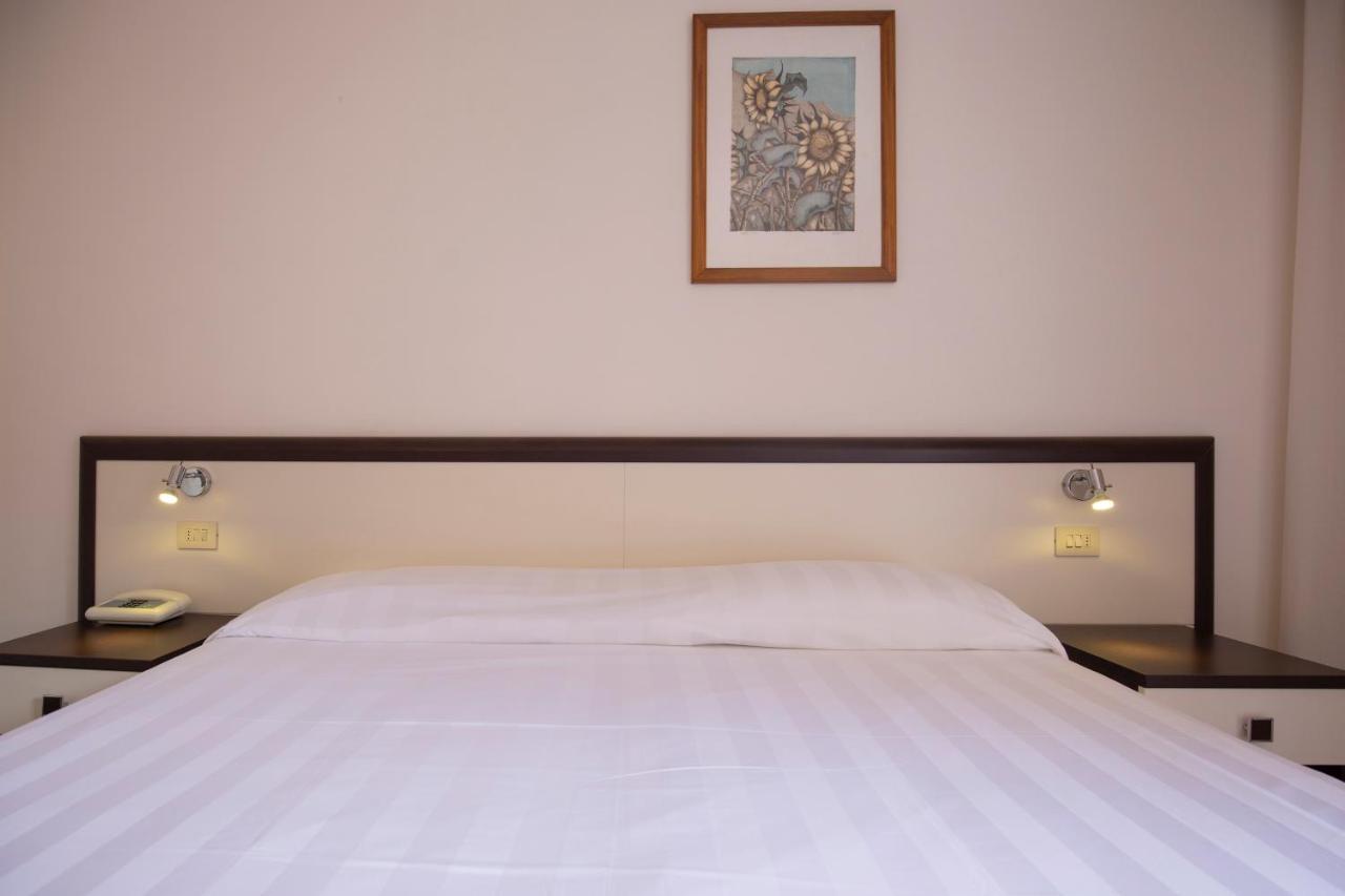 Hotel Fabricia Portoferraio Luaran gambar