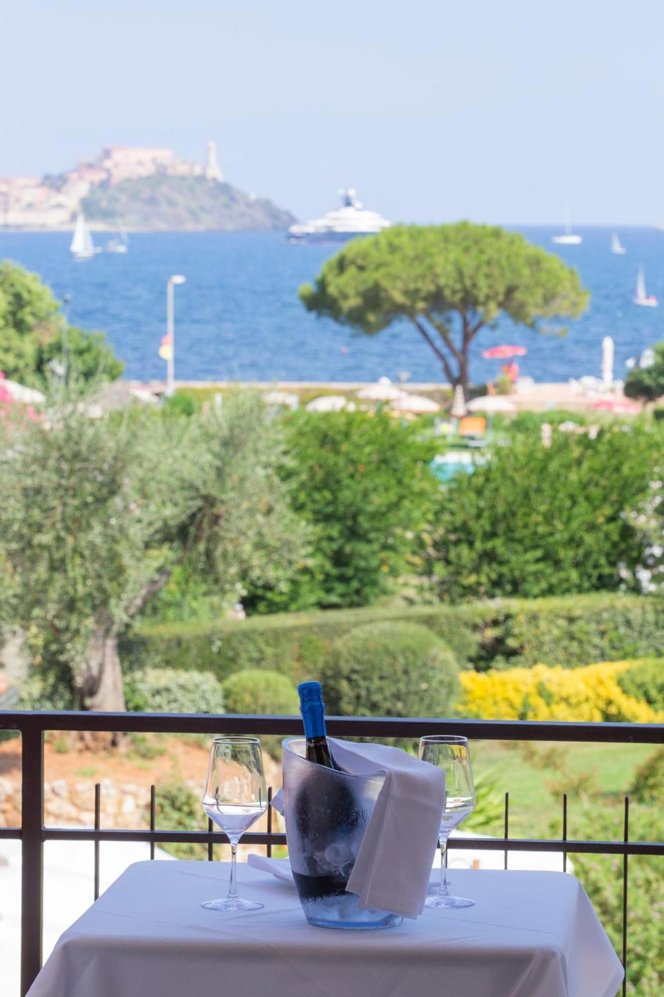 Hotel Fabricia Portoferraio Luaran gambar